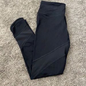 Victoria’s Secret sports leggings